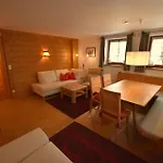 Апартаменты Brunnenhof *
