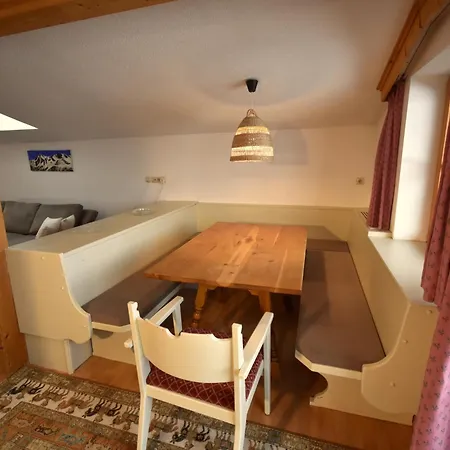 Apartment Brunnenhof Pettneu am Arlberg