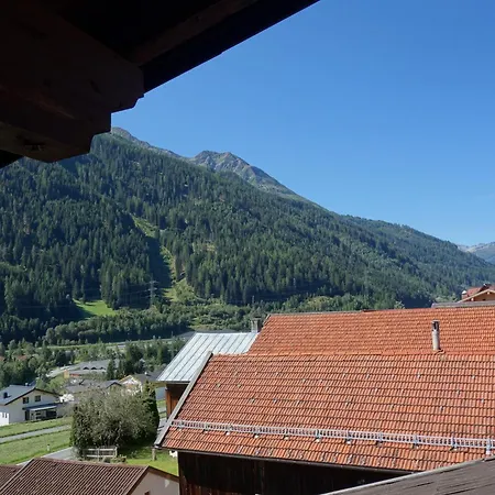 Brunnenhof * Pettneu am Arlberg