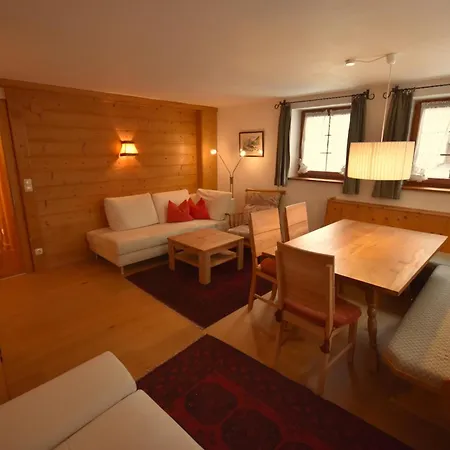 Apartment Brunnenhof *