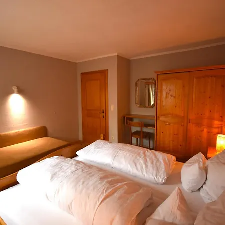 Brunnenhof Apartment Pettneu am Arlberg