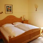 Brunnenhof Appartement *