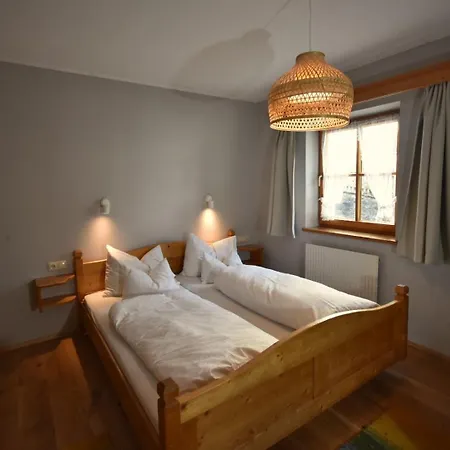 Brunnenhof 佩特诺伊阿尔贝格